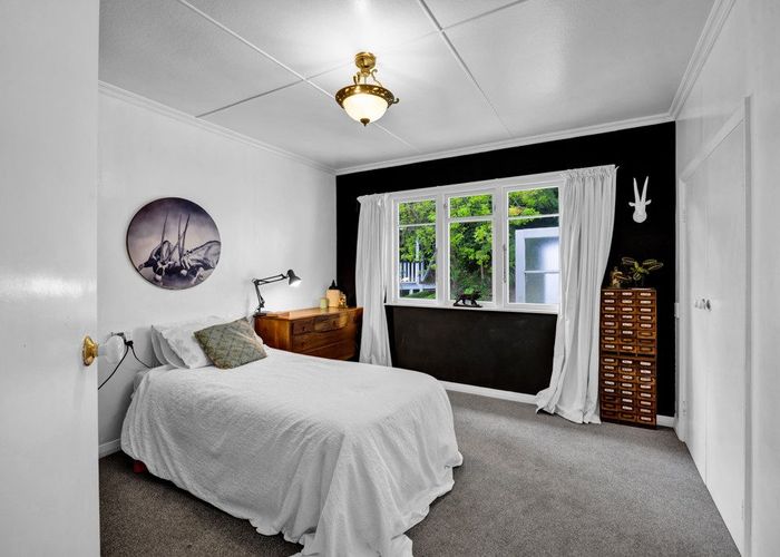  at 12 Brooklands Road, New Plymouth, New Plymouth