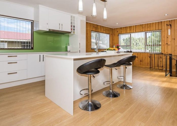  at 20 Linwood  Avenue, Forrest Hill, North Shore City, Auckland