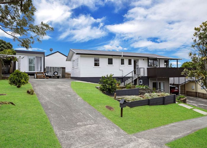  at 2 La Trobe Street, Pakuranga Heights, Manukau City, Auckland