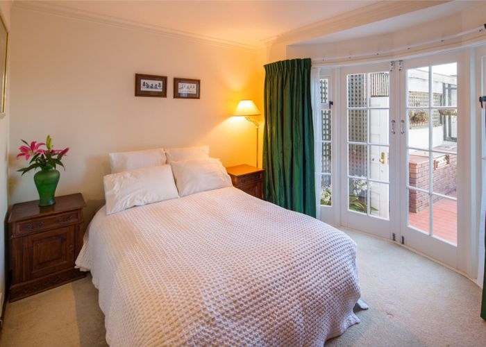  at 7c ( downstairs) Wilkinson Street, Oriental Bay, Wellington, Wellington