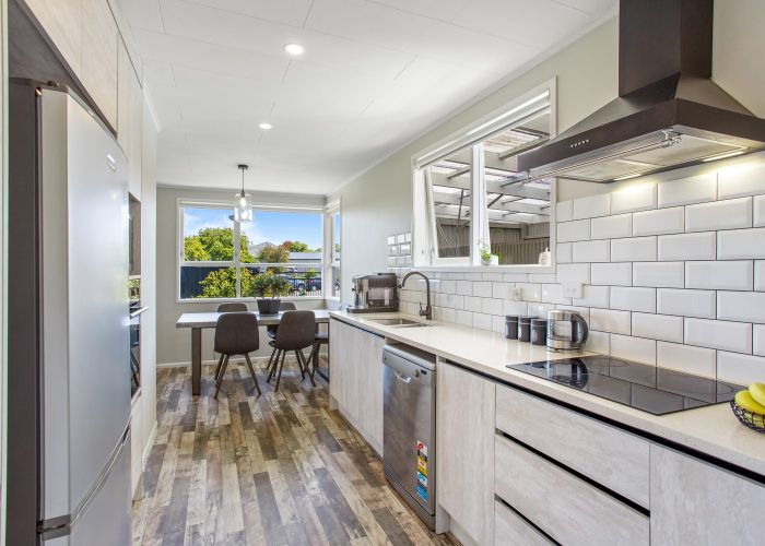  at 10 Wyman Place, Pakuranga Heights, Auckland
