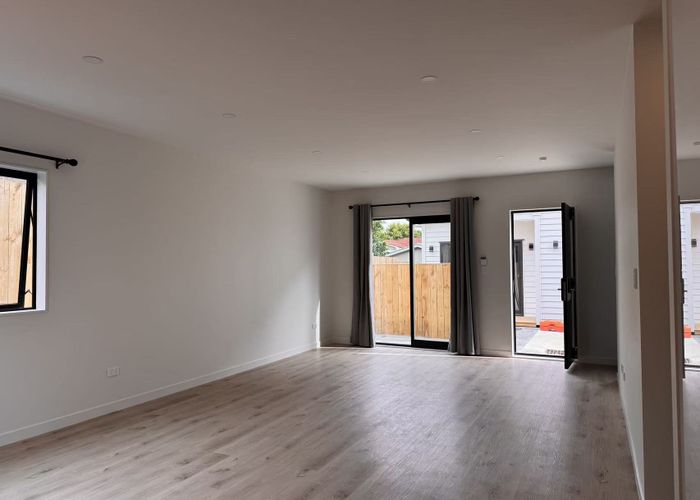  at 9C Mander palce, Bucklands Beach, Manukau City, Auckland