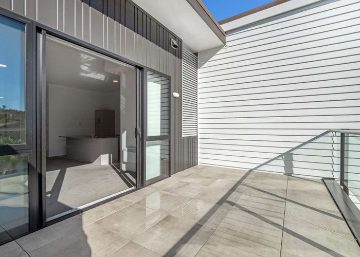  at 17/11 CARLOS DRIVE, Flat Bush, Manukau City, Auckland