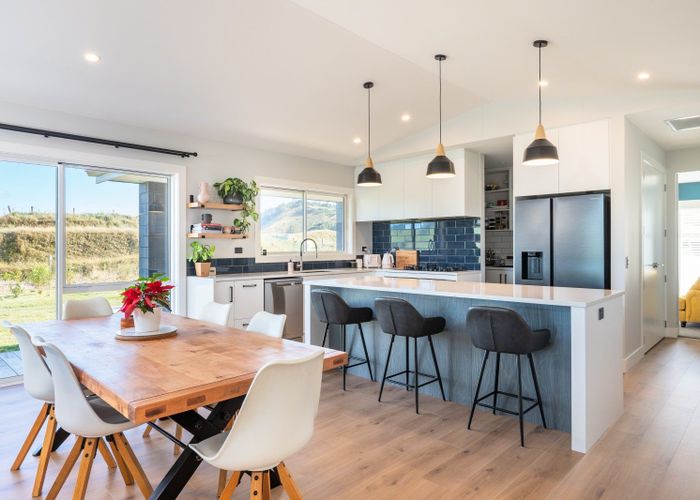 at 2 Olsen Place, Kinloch, Taupo