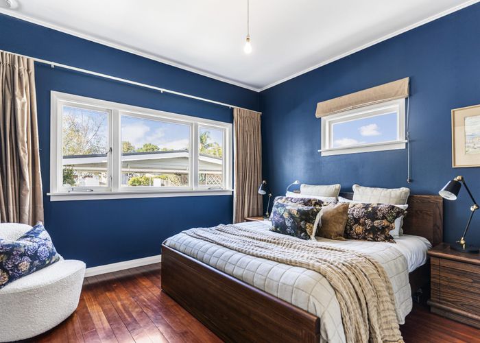  at 34 Renfrew Avenue, Sandringham, Auckland