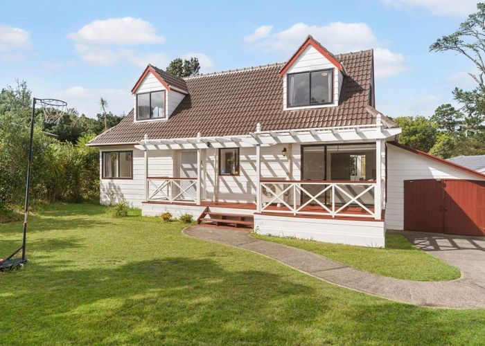  at 28 Sunward Rise, Glenfield, Auckland