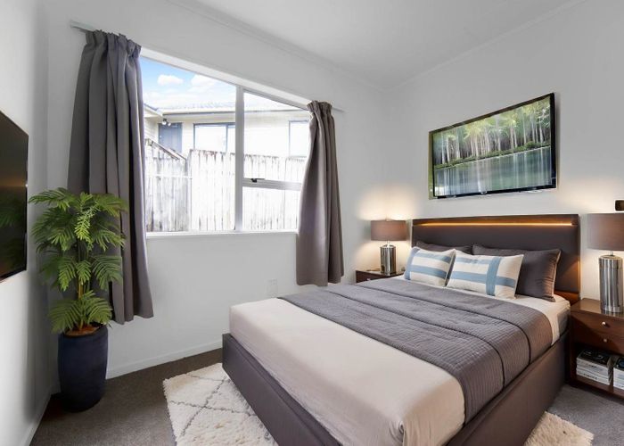  at 5 Trengove Place, West Harbour, Waitakere City, Auckland