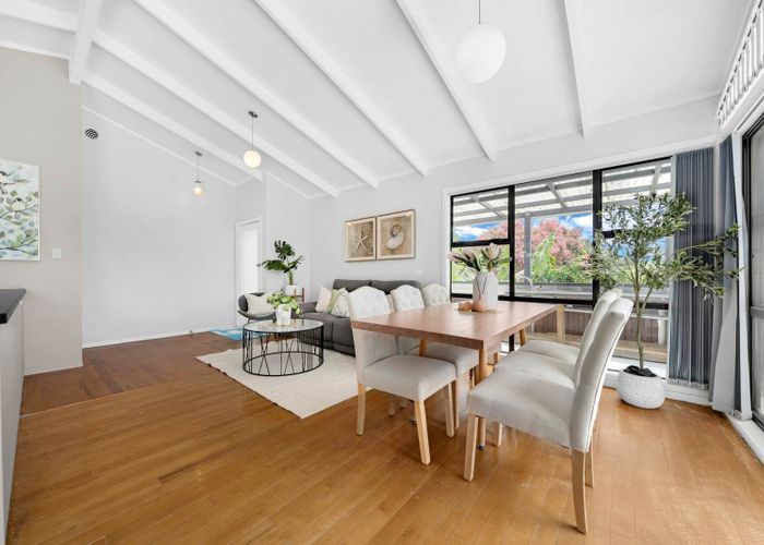  at 2 La Trobe Street, Pakuranga Heights, Manukau City, Auckland