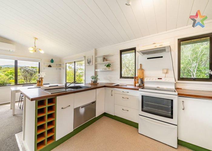  at 22 Whitechapel Grove, Stokes Valley, Lower Hutt