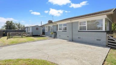  at 1 Aurea Avenue, Pakuranga, Auckland