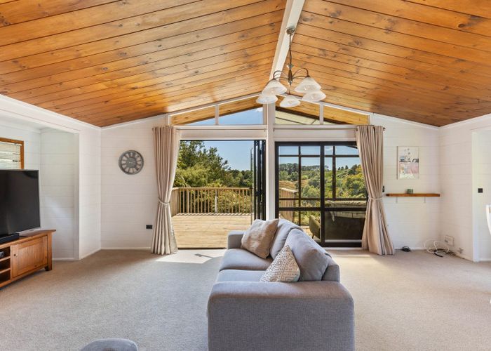  at 13 Lindaver Grove, Merrilands, New Plymouth