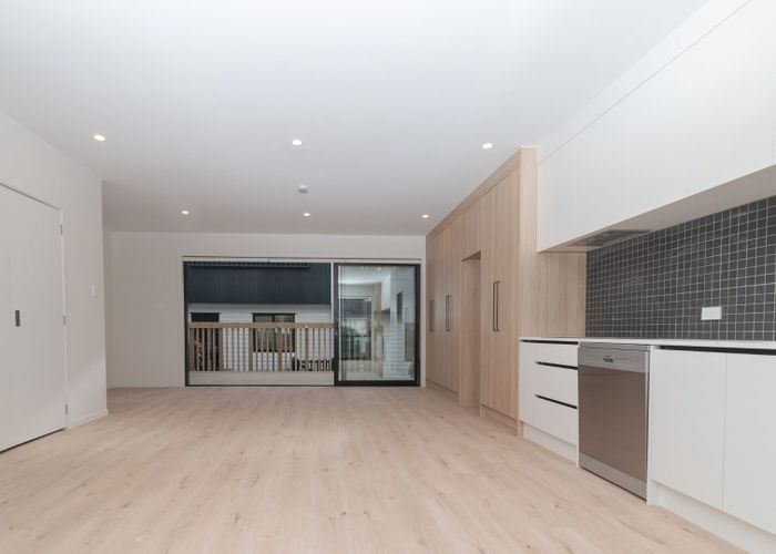  at 2/56 Salisbury Road, Birkdale, North Shore City, Auckland