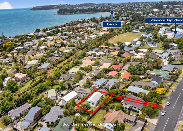  at 8 Waiora Road, Stanmore Bay, Whangaparaoa