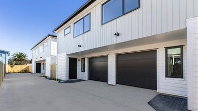  at 52C Border Road, Henderson, Auckland