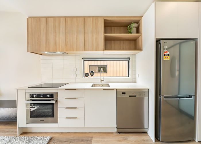  at 2/92b Cambridge Terrace, Waterloo, Lower Hutt, Wellington
