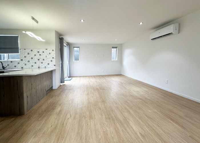  at 24B Fickling ave, Hillsborough, Auckland City, Auckland