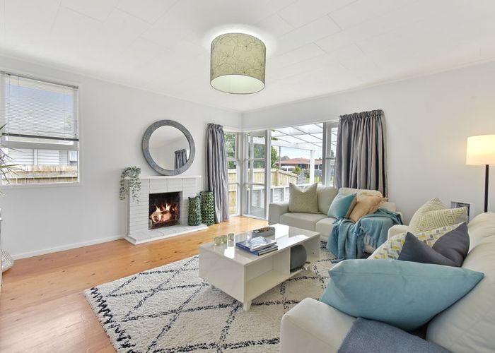  at 19 Hardie Street, Mangere East, Auckland