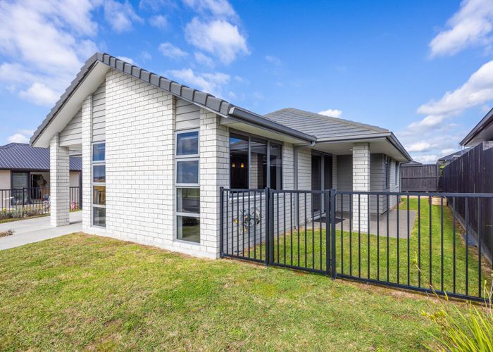  at 8 Whakatipu Street, Temple View, Hamilton, Waikato