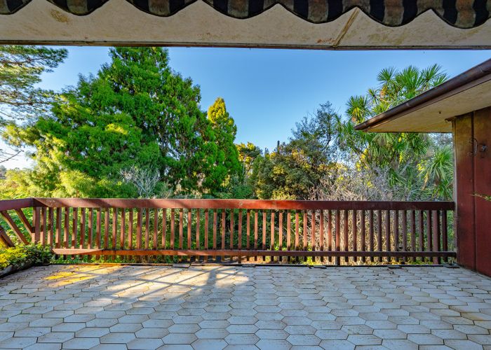  at 1090 Scenic Drive, Swanson, Waitakere City, Auckland