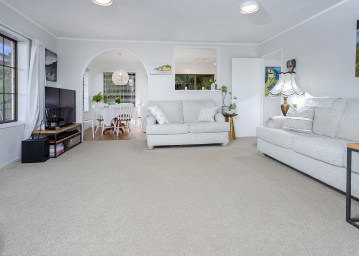  at 5b Serrata Place, Browns Bay, North Shore City, Auckland