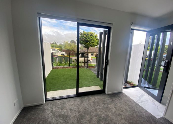  at 3/81 Kervil Avenue, Te Atatu Peninsula, Waitakere City, Auckland