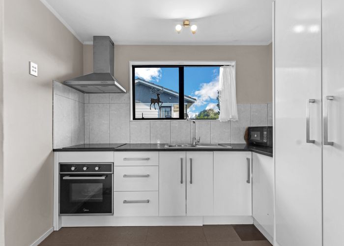  at 2/41 Taitimu Drive, Clendon Park, Manukau City, Auckland