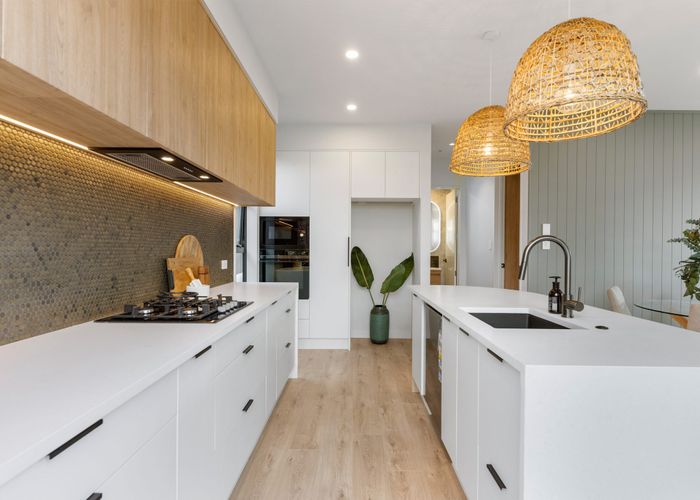  at 3 Trafalgar Road, Milford, North Shore City, Auckland
