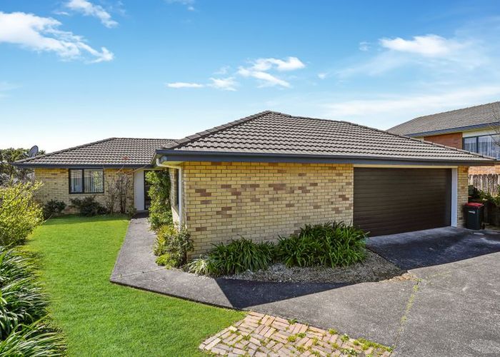  at 74 Pitt Avenue, Clendon Park, Auckland