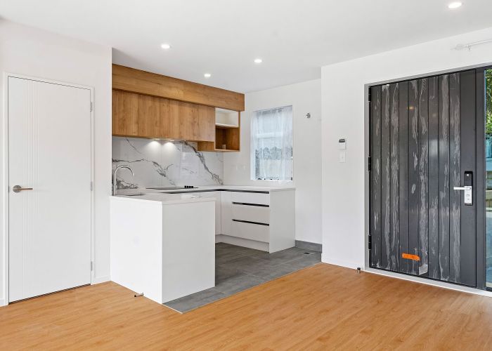  at 17C Swaffield Road, Papatoetoe, Manukau City, Auckland