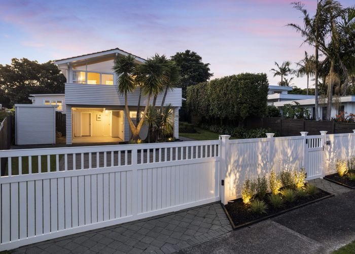  at 25 Imatra Place, Sunnyhills, Manukau City, Auckland