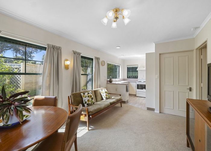  at 2/70 Whiteley Street, Moturoa, New Plymouth, Taranaki