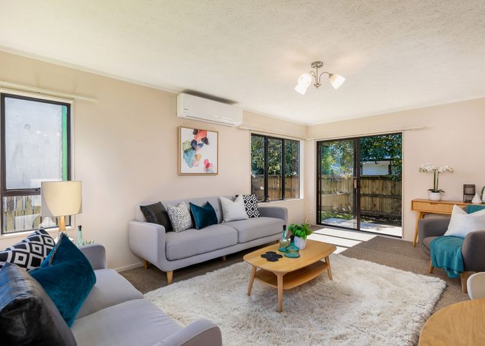  at 12A Sutherland Road, Point Chevalier, Auckland