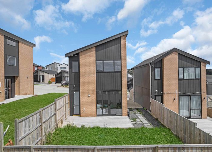  at 36 Puwha Street, Massey, Waitakere City, Auckland