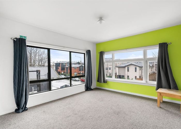  at 1/297 Barbadoes Street, City Centre, Christchurch City, Canterbury