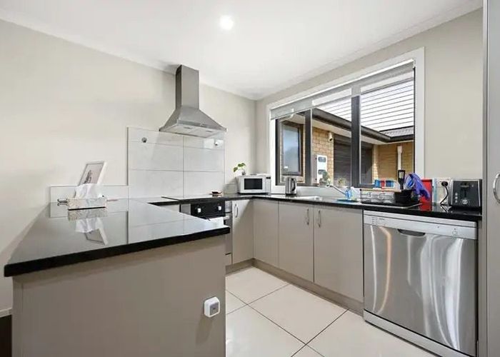  at 9/202 Old Farm Road, Hamilton East, Hamilton, Waikato