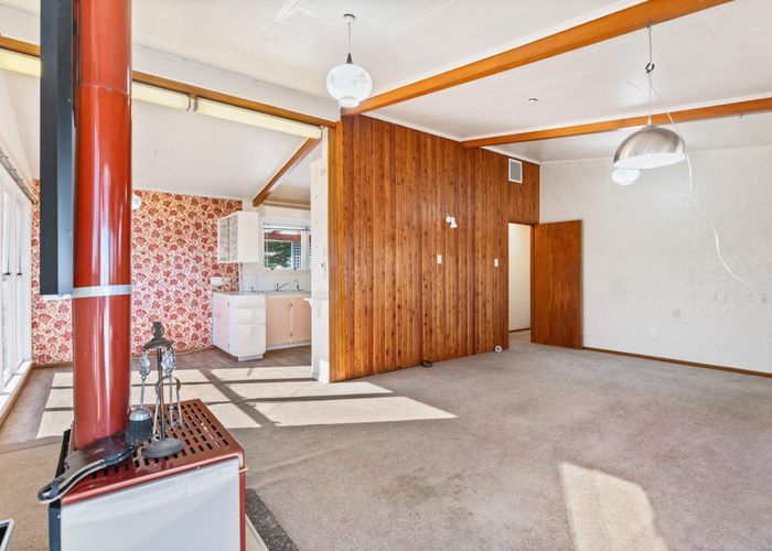  at 6 Mersey Place, New Windsor, Auckland City, Auckland