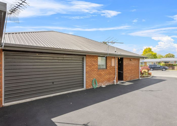  at 1/35 Division Street, Riccarton, Christchurch