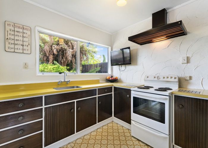  at 2/23 Berwyn Avenue, Takanini, Papakura, Auckland