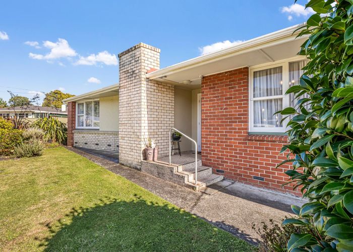  at 4 Glandwr Crescent, Whanganui East, Whanganui, Manawatu / Whanganui