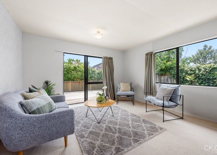  at 2/11 Bauchop Road, Waterloo, Lower Hutt, Wellington