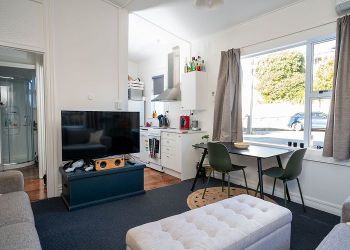  at 8 Shannon Street, Mount Victoria, Wellington