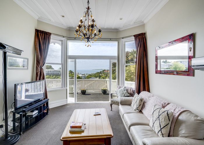  at 4 Fitzroy Road, Bluff Hill, Napier, Hawke's Bay
