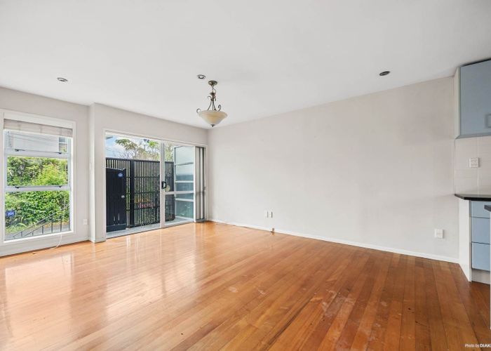 at 2/327 Kohimarama Road, Kohimarama, Auckland