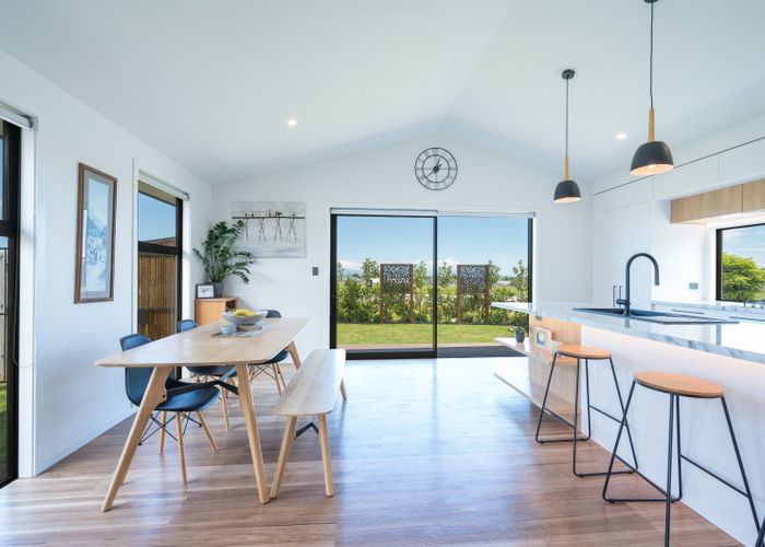  at 15 Paton Road, Richmond, Richmond