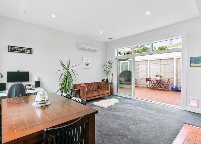  at 8 Whitu Street, Khandallah, Wellington