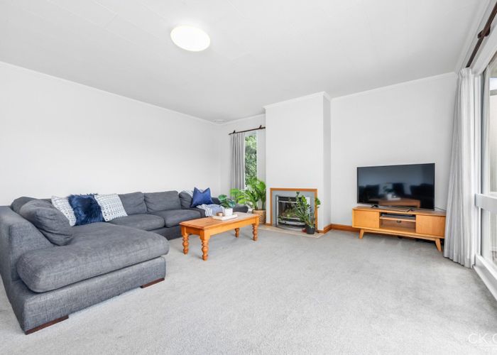  at 11 Chichester Drive, Pinehaven, Upper Hutt
