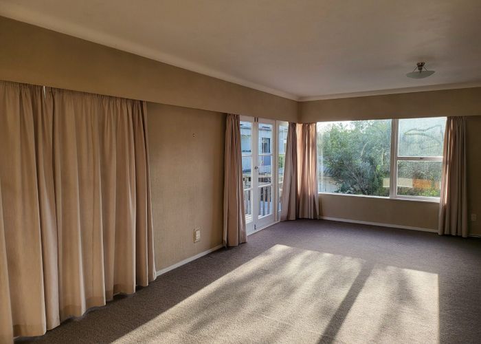  at 37A Lake Pupuke Drive, Takapuna, Auckland