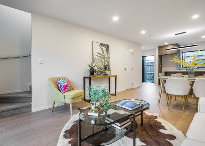  at 4/36 Edmonton Road, Henderson, Waitakere City, Auckland