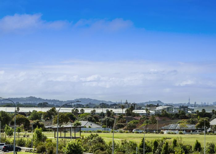  at 12 Papa Takoro Lane, Flat Bush, Manukau City, Auckland
