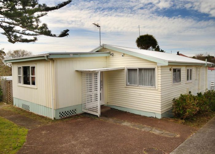  at 47B Holly Street, Avondale, Auckland